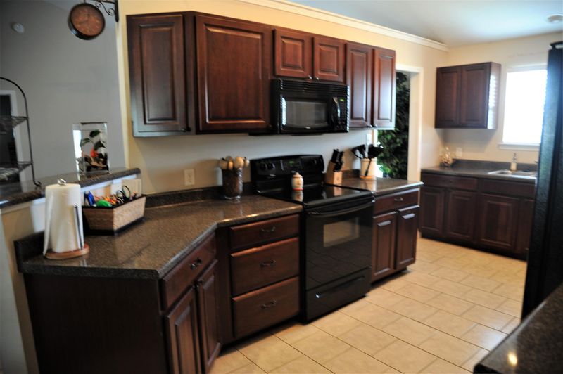8109 Cambridge Gables Ln, Knoxville, TN 37938