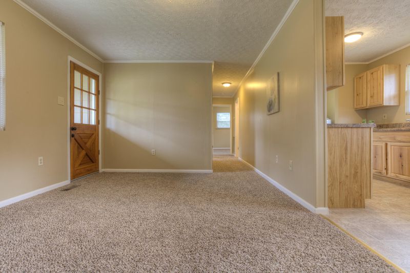 8109 Jim Wolfe Rd, Corryton, TN 37721