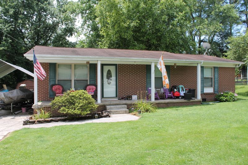 811 Alma Ln, Kingston, TN 37763