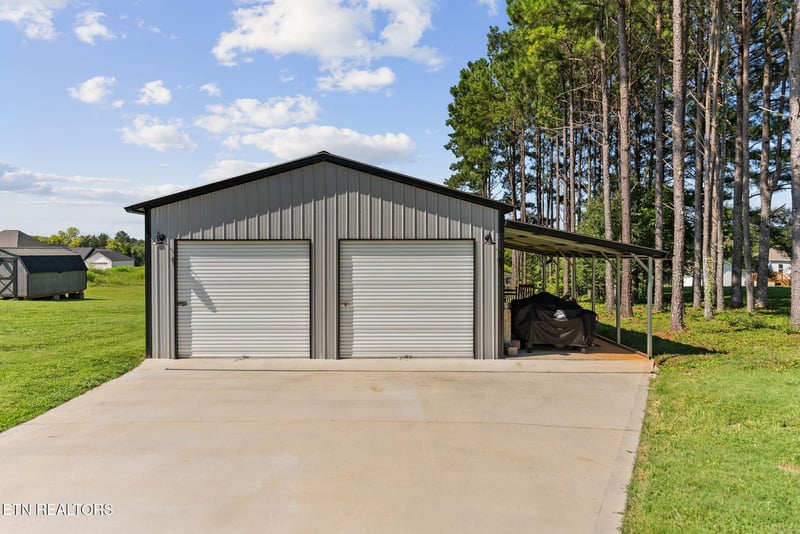811 Pinebrooke Dr, Maryville, TN 37801
