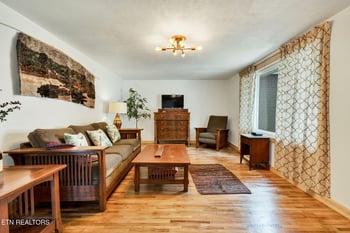 811 Tennal St, Athens, TN 37303