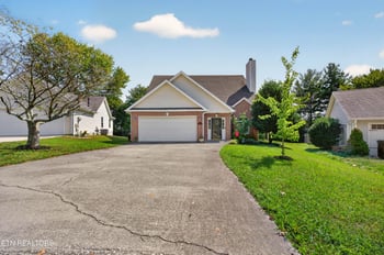 8112 Legacy Ln, Knoxville, TN 37919