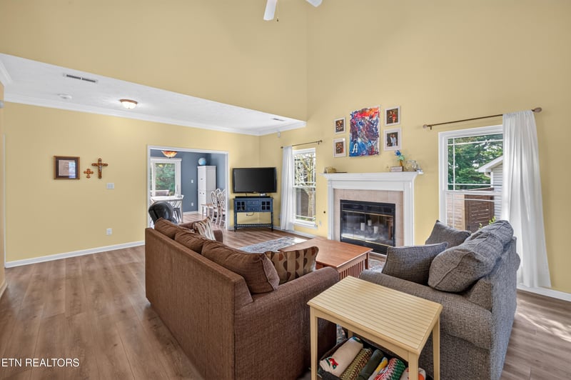 8112 Legacy Ln, Knoxville, TN 37919