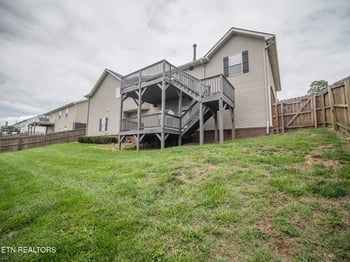 8113 Cambridge Gables Ln, Knoxville, TN 37938
