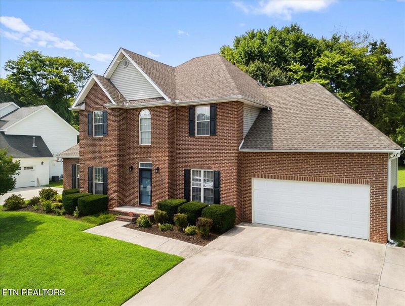 8114 Canter Ln, Powell, TN 37849