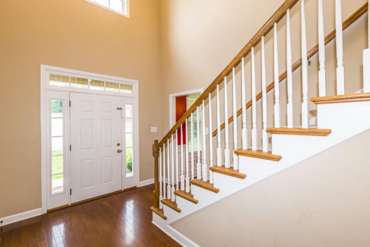 8116 Enchanted Grove Ln, Powell, TN 37849