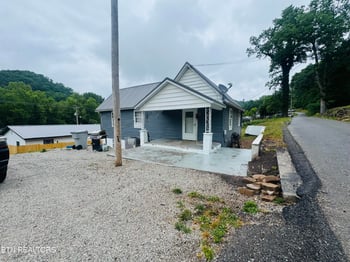 812 Andys Ridge Rd, Briceville, TN 37710