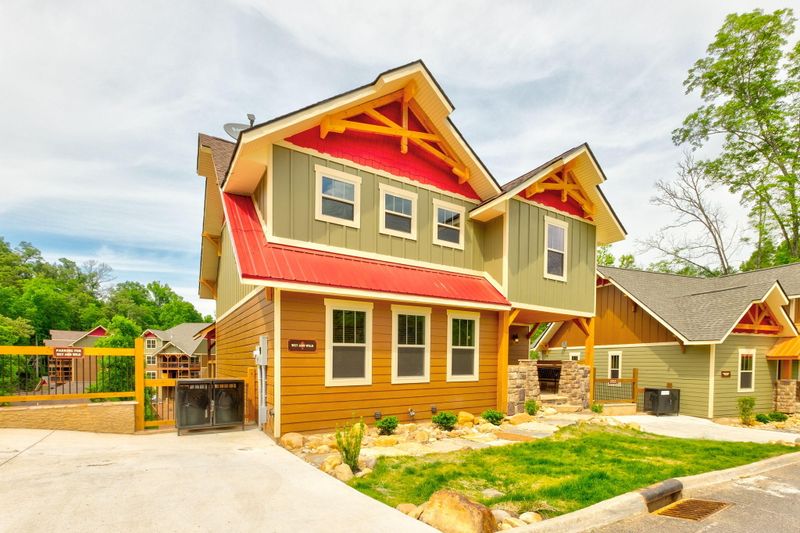 812 Blacksmith Way, Gatlinburg, TN 37738