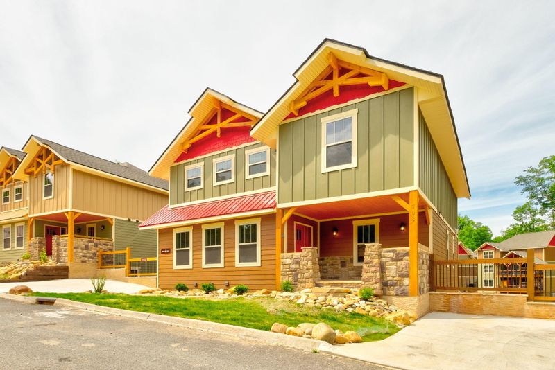812 Blacksmith Way, Gatlinburg, TN 37738