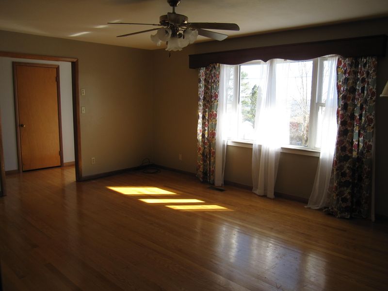 812 Bonnyview Ave, Kingston, TN 37763