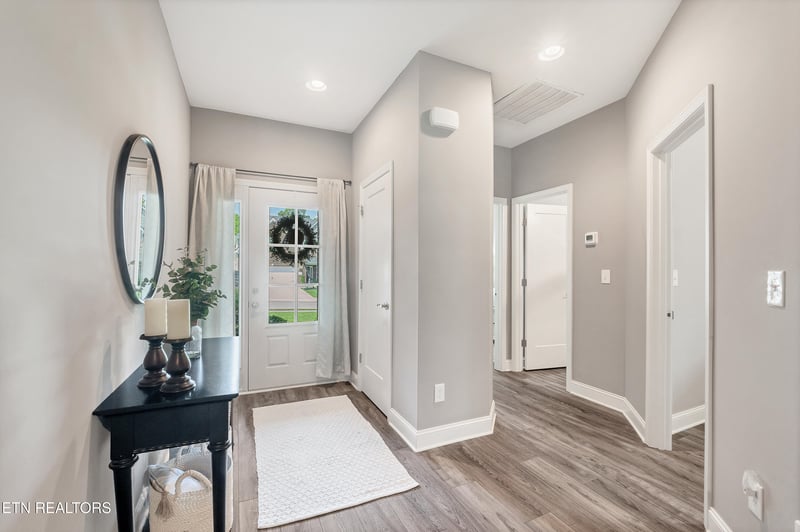 812 Copperwood Ln, Maryville, TN 37801
