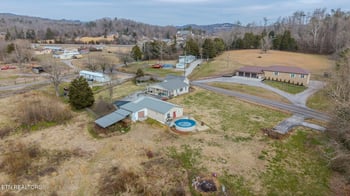 812 Marlow Cir, Clinton, TN 37716