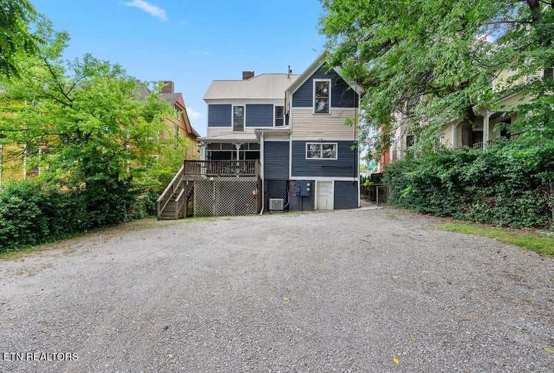 812 N 4th Ave, Knoxville, TN 37917