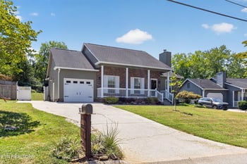 812 Summerdale Dr, Knoxville, TN 37934