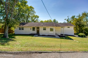 812 Sunset Dr, Kingston, TN 37763