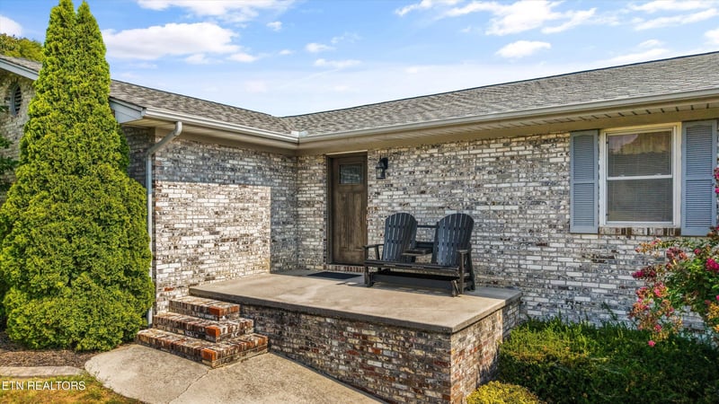 8120 Bell Rd, Knoxville, TN 37938