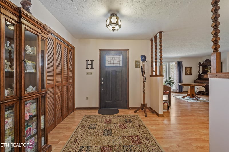 8120 Bell Rd, Knoxville, TN 37938