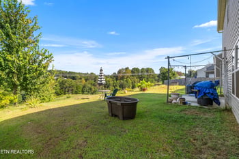 8121 Dennis Fox Ln, Knoxville, TN 37938
