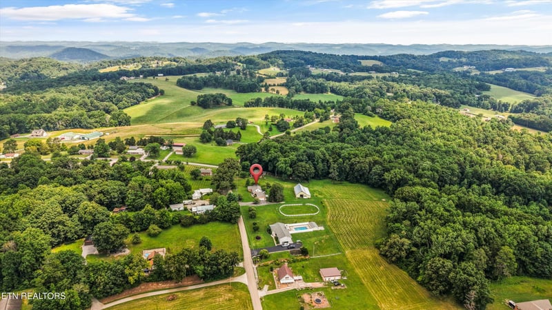 8124 Bell Rd, Knoxville, TN 37938