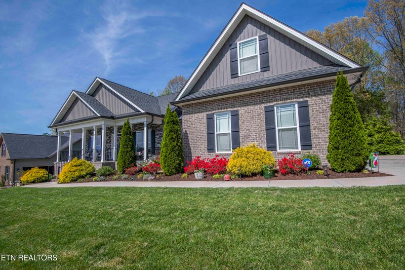 8125 Frederick John St, Knoxville, TN 37938