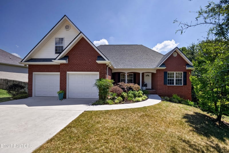8127 Canter Ln, Powell, TN 37849