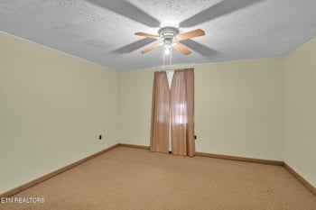 813 Andys Ridge Rd, Rocky Top, TN 37769