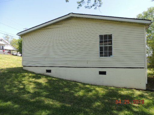 813 Fowler St, Clinton, TN 37716
