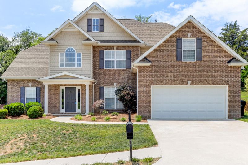 813 Heathgate Rd, Knoxville, TN 37922