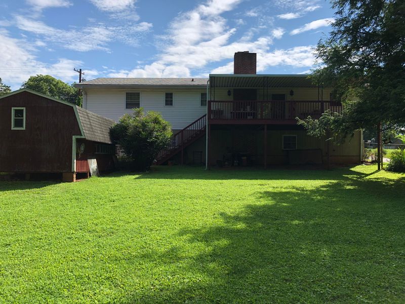813 Hidden Valley Rd, Knoxville, TN 37923