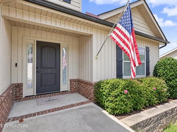 813 Mackenzie Dr, Maryville, TN 37804