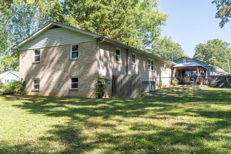 813 North Ave, Athens, TN 37303