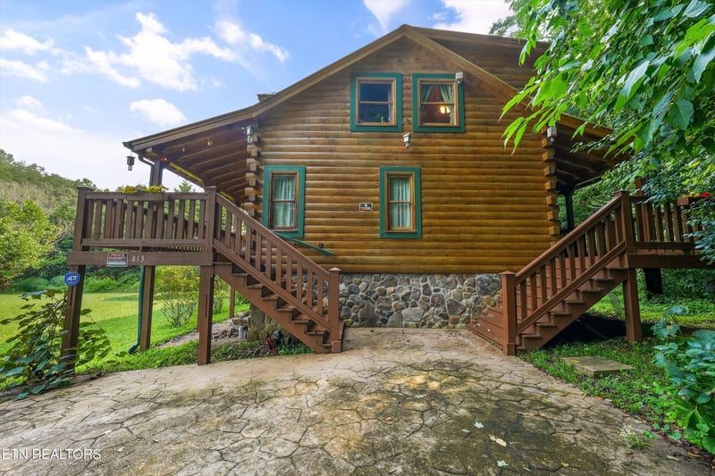 813 Steer Creek Rd, Tellico Plains, TN 37385