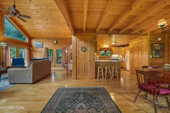813 Steer Creek Rd, Tellico Plains, TN 37385