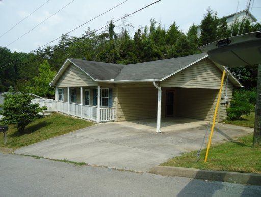 813 Union Crest Ct, Sevierville, TN 37876
