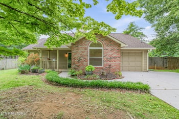 813 Wood Harbour Rd, Knoxville, TN 37934