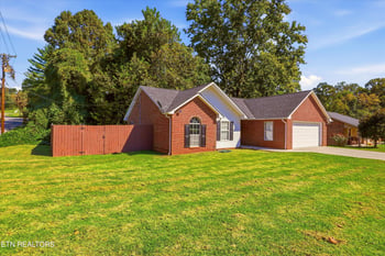 8130 Jeanie Ln, Knoxville, TN 37938