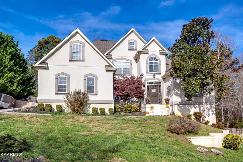 8133 Timberstone Ln, Powell, TN 37849