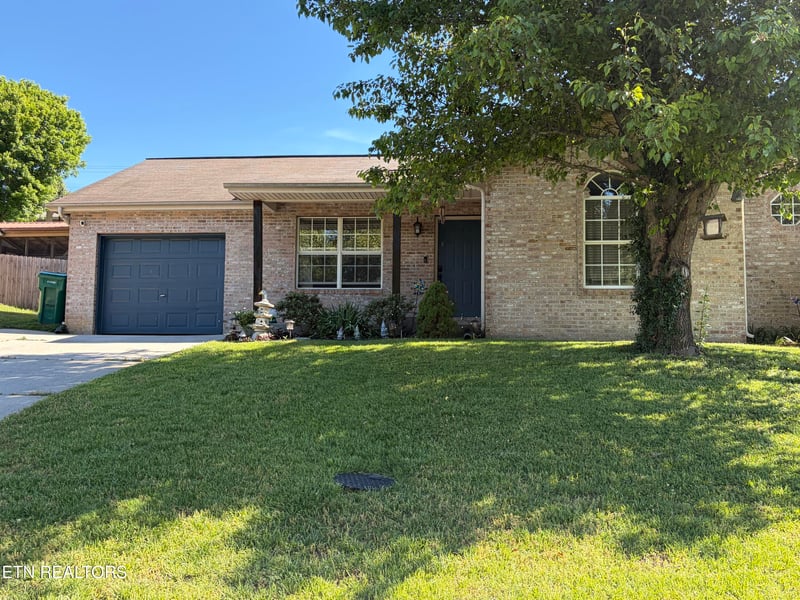 8134 Marsala Ln, Knoxville, TN 37938