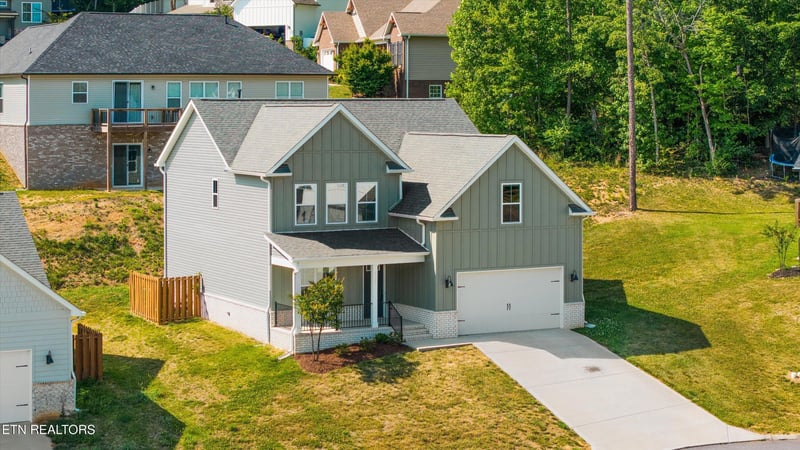 8137 Chapel Hill Ln, Knoxville, TN 37938