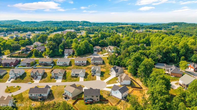 8137 Chapel Hill Ln, Knoxville, TN 37938