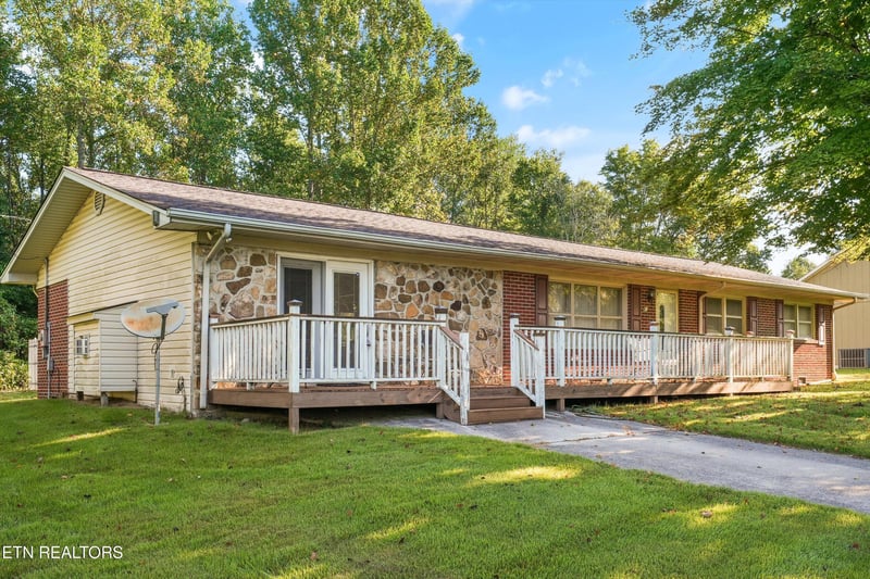 813815 Stephens Rd, Rocky Top, TN 37769