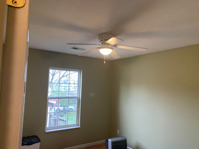 814 Sidebrook Ave, Knoxville, TN 37921