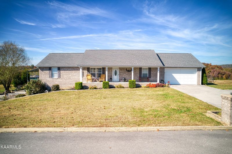 814 Wehali Tr, Kodak, TN 37764