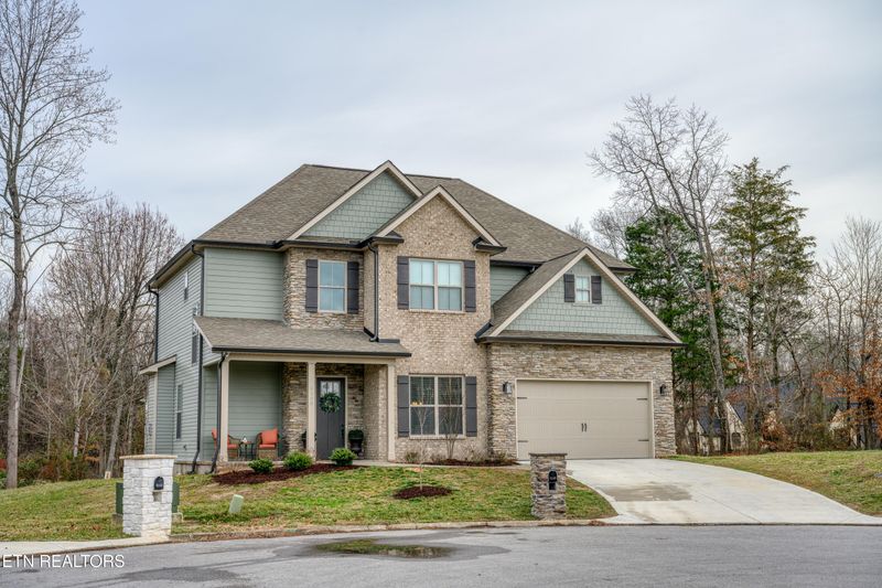 8140 Cornell Ln, Knoxville, TN 37938