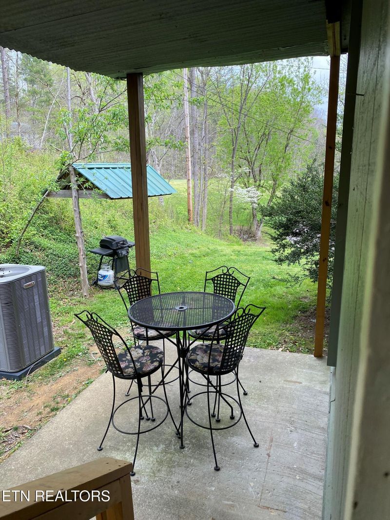815 Hunters Run Unit 1, Townsend, TN 37882
