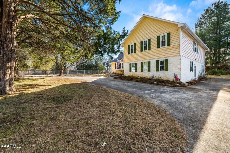 815 Tennessee Ave, Athens, TN 37303