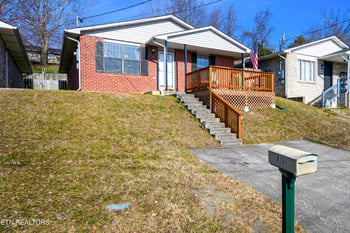 815 Valerie Ln, Knoxville, TN 37938