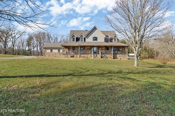 815 York Rd, Crossville, TN 38555