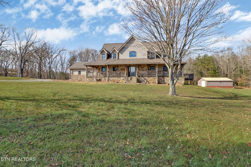 815 York Rd, Crossville, TN 38555