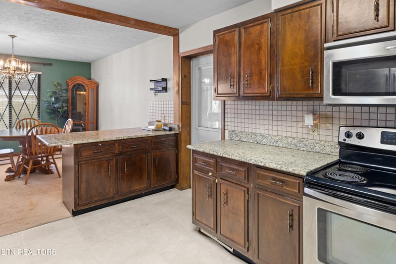 8151 E Andrew Johnson Hwy, Whitesburg, TN 37891